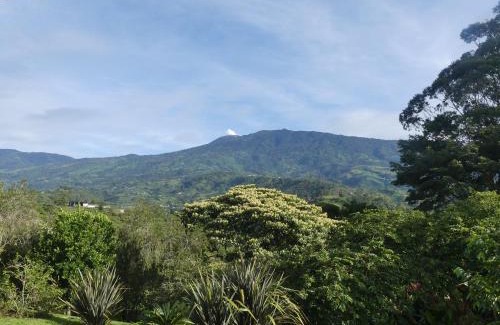 Santa Cruz de Turrialba House | Mil Flores San Rafael Turrialba