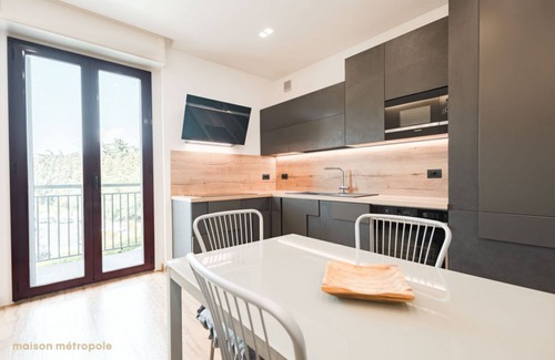 Gallaratese Apartment | Milan Bonola Apartment, free parking