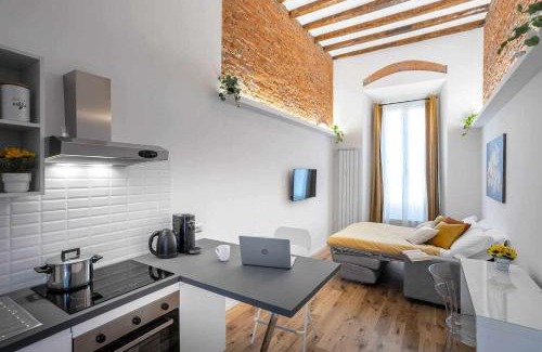 San Marco Apartment | Milano City Apartments - Duomo Brera - Elegant Suite in Design District