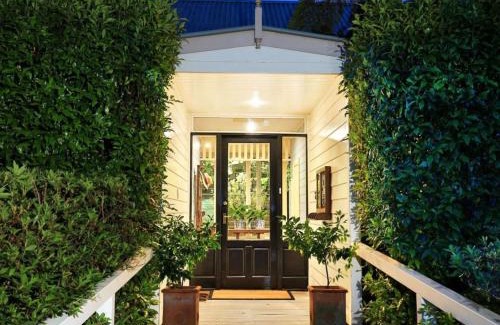 Berry House | Milhouse Berry