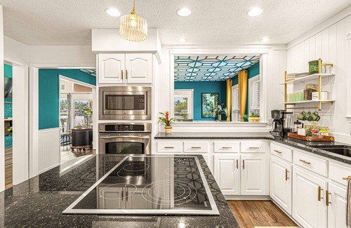 Callaway House | Military/LT Discounts*High-End Waterfront-Pets/Kayaks