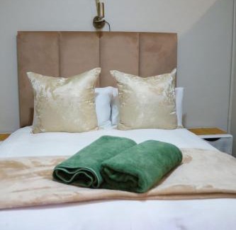 Kimberley Apartment | Milk & Honey Guesthouse