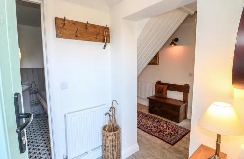Sherwood Forest House | Mill Cottage