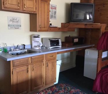 Pulaski Hotel | Mill House Market