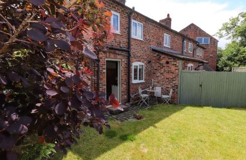 Tarvin House | Mill Lane Cottage