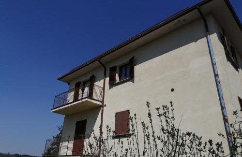 Serravalle di Chienti House | Mille papaveri rossi Casa di Angela