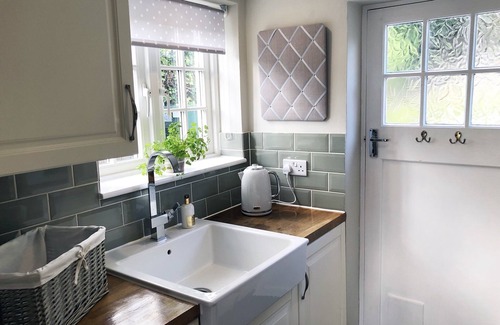 Finchingfield Cottage | Millie’s Cottage - Countryside View