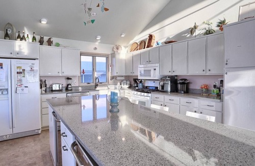 Townsend's Inlet House | Million Dollar BeachFront 182 Five Star, book Nov/Dec dates now good value