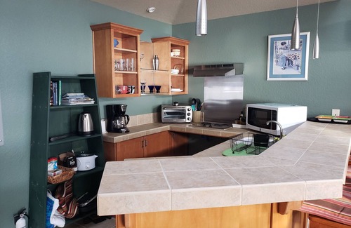Camas Apartment | Million dollar view- Columbia River and Mt Hood, Private entrance