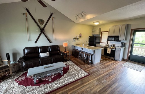 Wolf Laurel Condo | Million Dollar views, and walk to the Country Club.