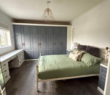 New Addington House | Milne Park Guest House