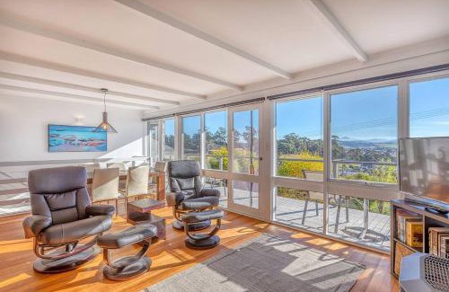 St Helens House | Mimosa Holiday House
