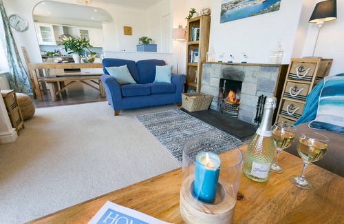 Cemaes Bay Cottage | Min y Wygyr - on the beach, sleeps 8 guests in 4 bedrooms