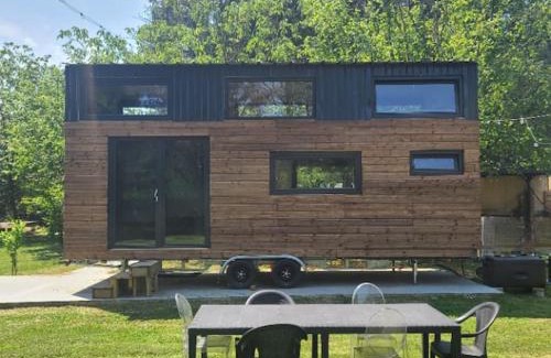 Pontault-Combault Ski Chalet | Mini maison Tiny house 6 per 3800m2 jardin Jacuzzi