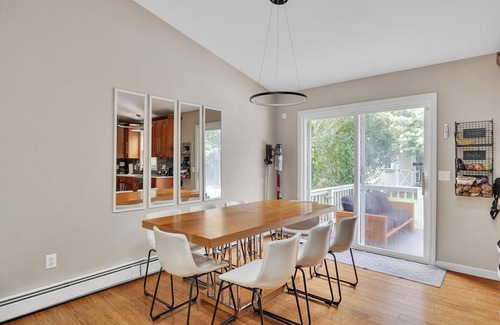 North Providence House | Minimal Modern Home Getaway 4 Bedroom Home