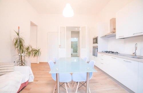 Province of Cagliari Apartment | Minimalist Chic a Villanova 3Bdr - 2Bth - WiFi