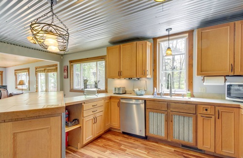 Ossipee Cottage | Minnesota Cabin w/Deck & Private Beach