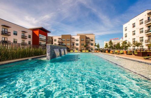 Fort Worth Cultural District Apartment | Mint House Fort Worth - Cultural District
