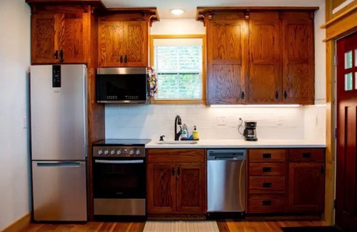 Fayetteville Cabin | Minutes from Baum Stadium with a View!