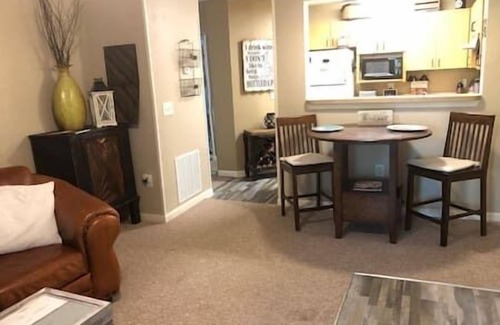 Athens Condo | Minutes from Sanford Stadium, Downtown Athens, Gated Community