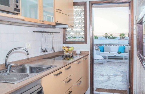 Palm-Mar Villa | Mirador de Palm-Mar, outdoor Jacuzzi, Ocean Sunset views,1Gb WiFi