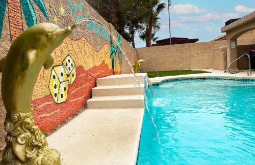 Las Vegas House | Mirage Pool House - Heart of LV, Swimming Pool, Games, heavenly relaxation