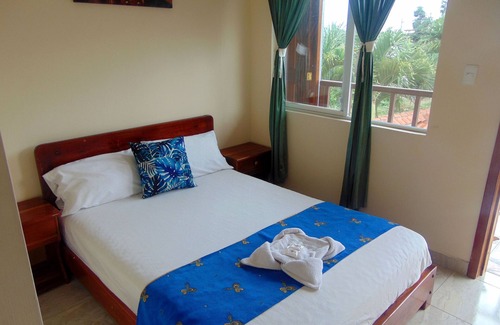 Pedernales Cabin | MIRAMAR LODGE