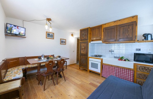 Sauze d'Oulx Apartment | Miramonti 21 Ski In - Ski Out, Sauze d'Oulx, Italy