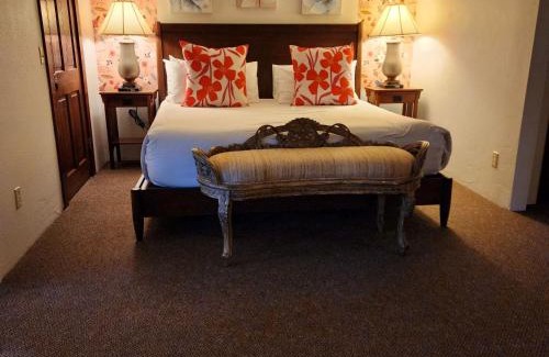 Myers Flat Hotel | Miranda Gardens Resort