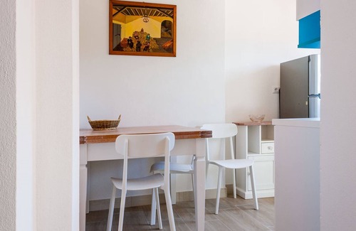 Marmi Apartment | Miriam 1, between Procchio and Marina di Campo, is in an ideal position for those who want to discov