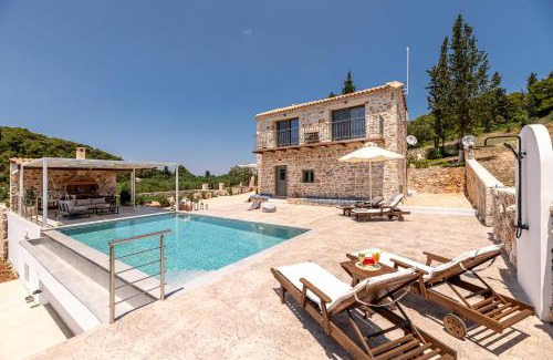Agia Marina Villa | Misovounous Natural Park Villa by "elite"