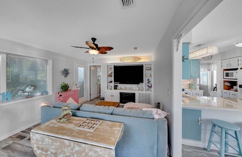 Lower Grand Lagoon House | Miss Betty’s Beach House