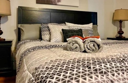 Lompoc House | Mission Hills -Central Coast Wine Country Getaway