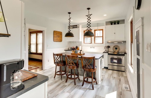 Pacific House | Missouri Retreat w/Deck, Grill & Shuffleboard!