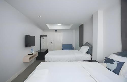 Wang Burapha Phirom Apartment | Mitr Inn MRT Samyot - ตรอกวิสูตร MRT สามยอด