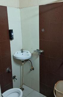Amritsar House | MJ Chawla Homestay double bed attached bathroom room
