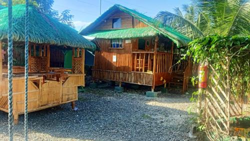 Moalboal Bed & Breakfast | Moalboal Bamboo House/Rooms
