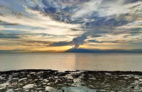 Moalboal Resort | Moalboal T Breeze Coastal Resort