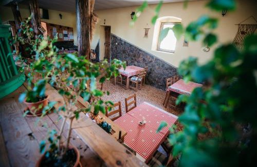 Carta House | Moara de Piatra