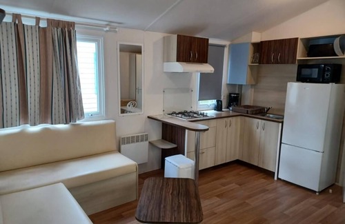 Ivry-la-Bataille House | Mobilhome 2 bedrooms 4 pers plot near swimming pool and entertainment 3* campsite