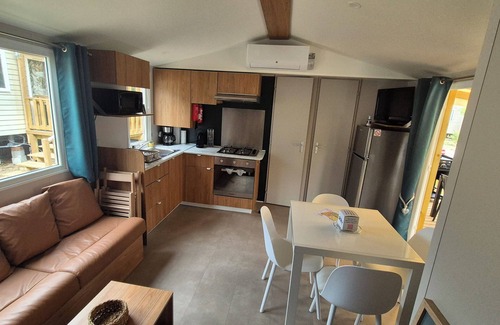 Claouey House | MOBILHOME On Cap Ferret in the pine forests, in a 4-star campsite.