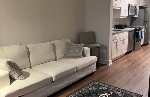 West End Apartment | Modern 1-bedroom apartment in enchanting Alexandria with WiFi, AC, & Amenities