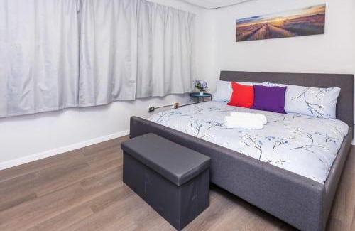 Centretown West Hotel | Modern 1BR Condo - Chinatown Near Little Italy
