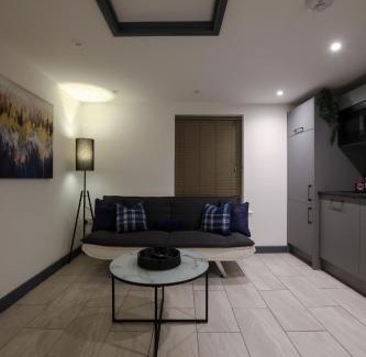 Bicester Apartment | Modern 2 Bed Apartment in Bicester Town Centre