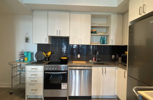 Downsview Condo | Modern 2-Bed Condo/2 Balconies With Park Views/Family & Pet Friendly