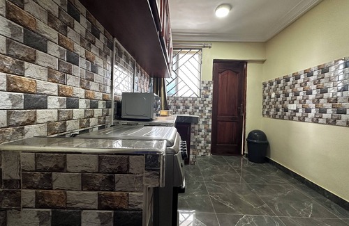 Gbawe Apartment | Modern 2-Bedroom Apartment Near Beach - Rose Villa Accra Suite F1