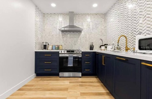 Lamanda Park Apartment | Modern 2 Bedroom Apt.