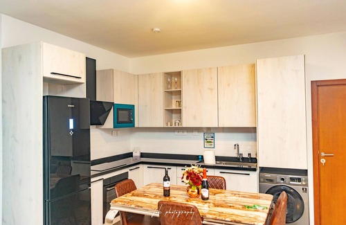 Dzorwulu Apartment | Modern 2 Bedroom APT w Pool Gym, 24 7 Security - Opposite Kozo, Clan 7