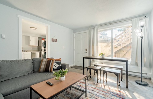 Port Gardner House | Modern 2 bedroom near downtown Everett!