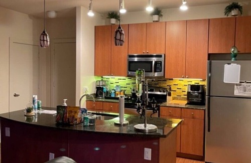 North Burnet Condo | Modern 2 BR, 2 BA up-to-date condo, centrally located in luxury shopping mall